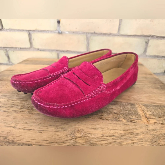 Tod's Pink Suede Driving Loafers - Picture 9 of 9